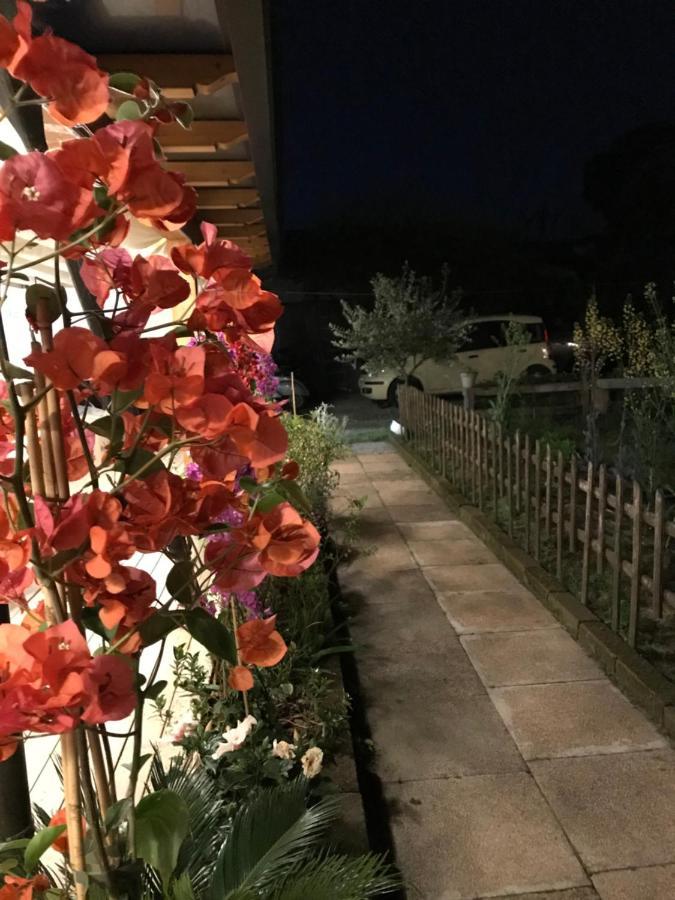 Ancora Bilocale Villa Marina di Massa Exteriör bild