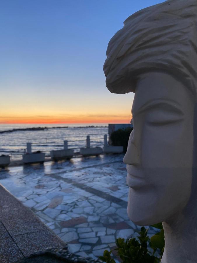 Ancora Bilocale Villa Marina di Massa Exteriör bild