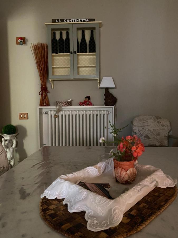 Ancora Bilocale Villa Marina di Massa Exteriör bild